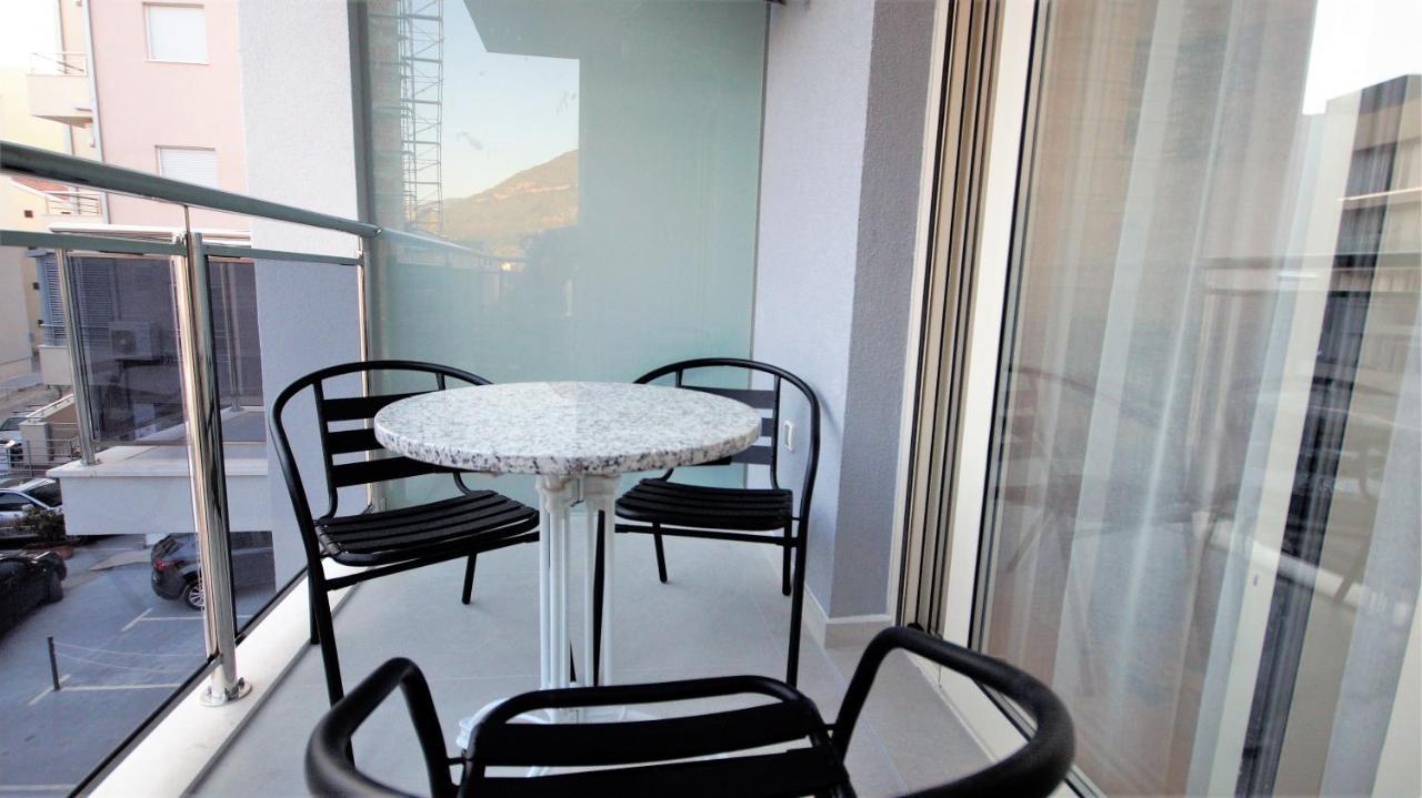 Kala Rooms & Suites Budua Esterno foto